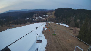 Snow park Paprsek - Lanovka - pohled dolů - 10.3.2026 v 06:00 Snow park Paprsek - Lanovka - pohled dolů - 10.3.2026 v 06:00