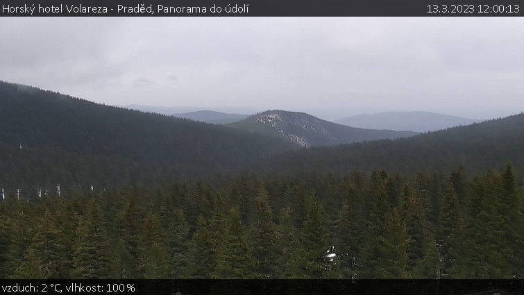 Horský hotel Volareza - Praděd - Panorama do údolí - 13.3.2023 v 12:00