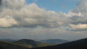 Horský hotel Volareza - Praděd - Panorama do údolí - 10.4.2023 v 17:00