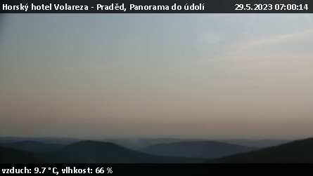 Horský hotel Volareza - Praděd - Panorama do údolí - 29.5.2023 v 07:00