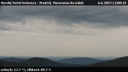 Horský hotel Volareza - Praděd - Panorama do údolí - 6.6.2023 v 12:00