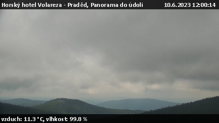 Horský hotel Volareza - Praděd - Panorama do údolí - 10.6.2023 v 12:00