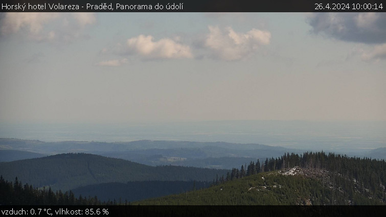 Horský hotel Volareza - Praděd - Panorama do údolí - 26.4.2024 v 10:00