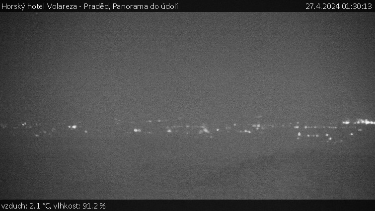 Horský hotel Volareza - Praděd - Panorama do údolí - 27.4.2024 v 01:30