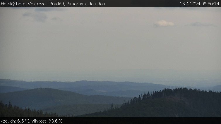 Horský hotel Volareza - Praděd - Panorama do údolí - 28.4.2024 v 09:30