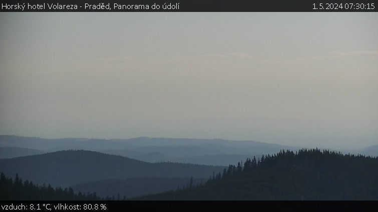 Horský hotel Volareza - Praděd - Panorama do údolí - 1.5.2024 v 07:30