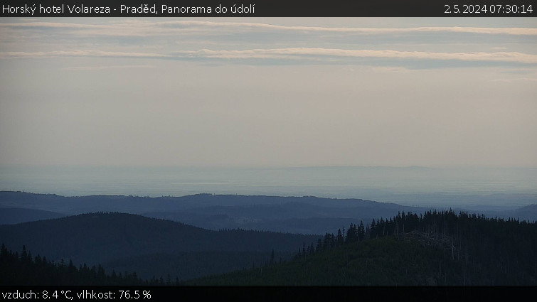 Horský hotel Volareza - Praděd - Panorama do údolí - 2.5.2024 v 07:30