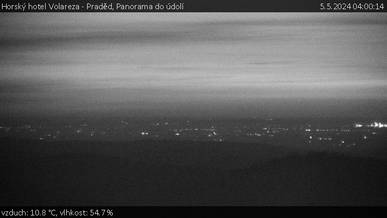 Horský hotel Volareza - Praděd - Panorama do údolí - 5.5.2024 v 04:00