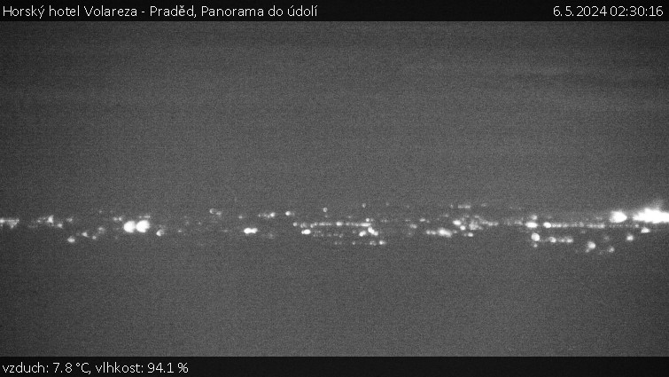 Horský hotel Volareza - Praděd - Panorama do údolí - 6.5.2024 v 02:30