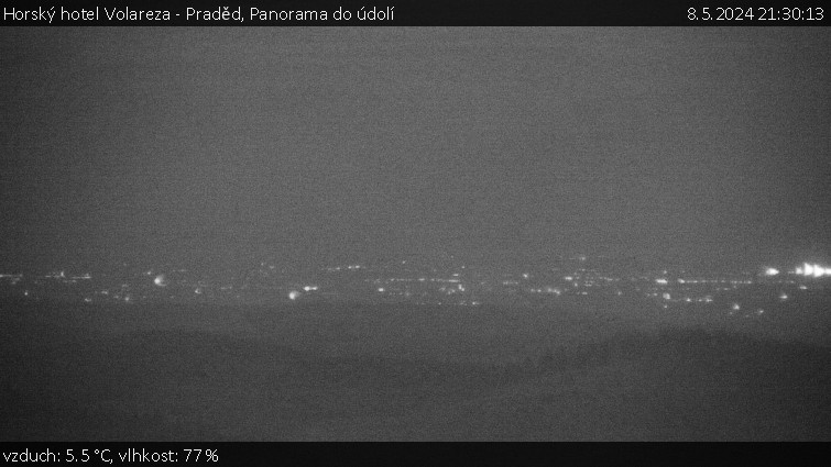 Horský hotel Volareza - Praděd - Panorama do údolí - 8.5.2024 v 21:30