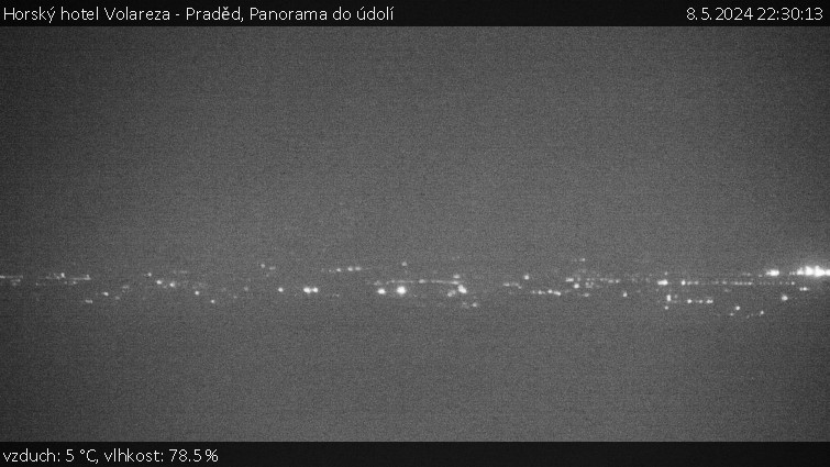 Horský hotel Volareza - Praděd - Panorama do údolí - 8.5.2024 v 22:30