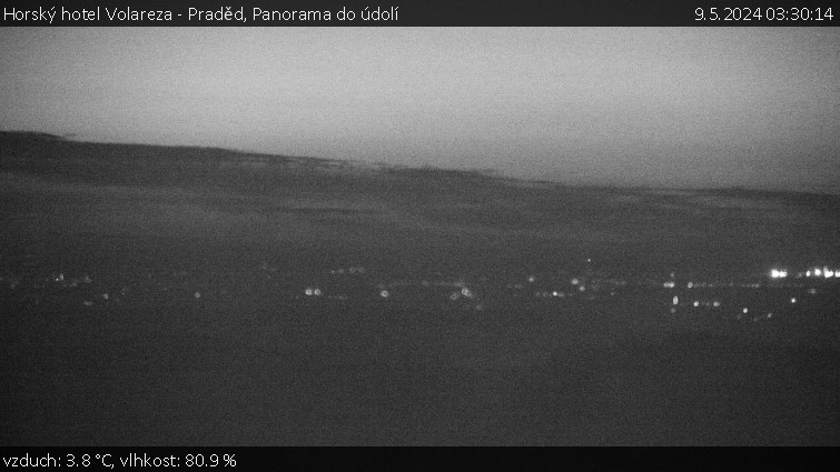 Horský hotel Volareza - Praděd - Panorama do údolí - 9.5.2024 v 03:30