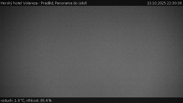 Horský hotel Volareza - Praděd - Panorama do údolí - 13.10.2025 v 22:30 Horský hotel Volareza - Praděd - Panorama do údolí - 13.10.2025 v 22:30