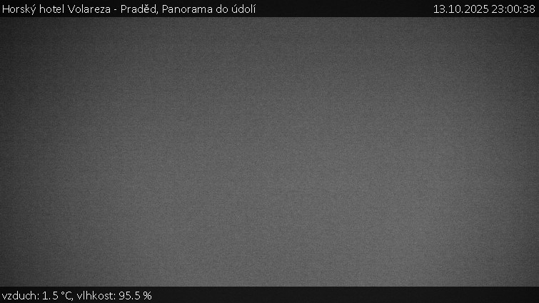 Horský hotel Volareza - Praděd - Panorama do údolí - 13.10.2025 v 23:00 Horský hotel Volareza - Praděd - Panorama do údolí - 13.10.2025 v 23:00