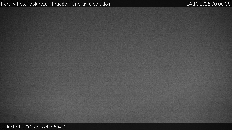 Horský hotel Volareza - Praděd - Panorama do údolí - 14.10.2025 v 00:00 Horský hotel Volareza - Praděd - Panorama do údolí - 14.10.2025 v 00:00
