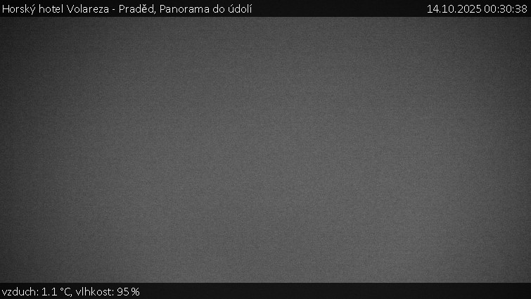 Horský hotel Volareza - Praděd - Panorama do údolí - 14.10.2025 v 00:30 Horský hotel Volareza - Praděd - Panorama do údolí - 14.10.2025 v 00:30