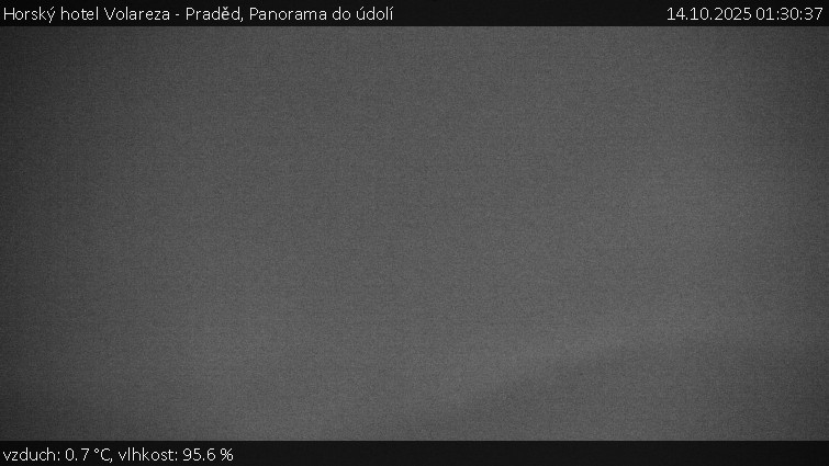 Horský hotel Volareza - Praděd - Panorama do údolí - 14.10.2025 v 01:30 Horský hotel Volareza - Praděd - Panorama do údolí - 14.10.2025 v 01:30