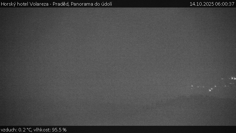 Horský hotel Volareza - Praděd - Panorama do údolí - 14.10.2025 v 06:00 Horský hotel Volareza - Praděd - Panorama do údolí - 14.10.2025 v 06:00