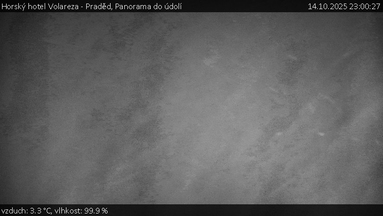Horský hotel Volareza - Praděd - Panorama do údolí - 14.10.2025 v 23:00 Horský hotel Volareza - Praděd - Panorama do údolí - 14.10.2025 v 23:00