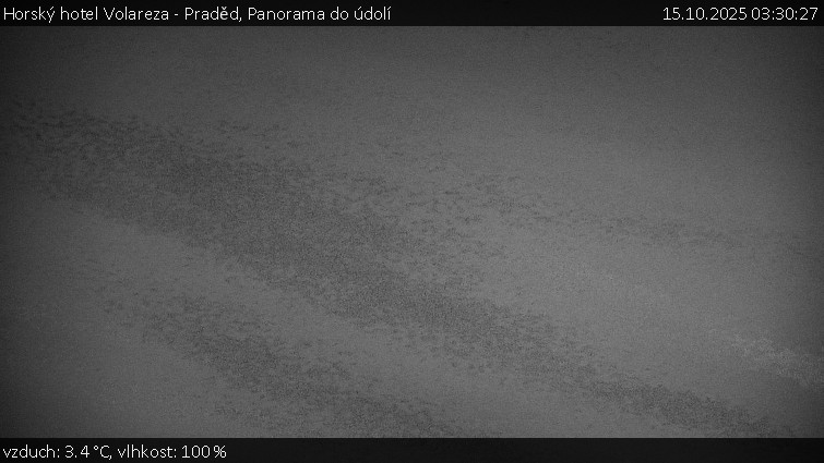 Horský hotel Volareza - Praděd - Panorama do údolí - 15.10.2025 v 03:30 Horský hotel Volareza - Praděd - Panorama do údolí - 15.10.2025 v 03:30