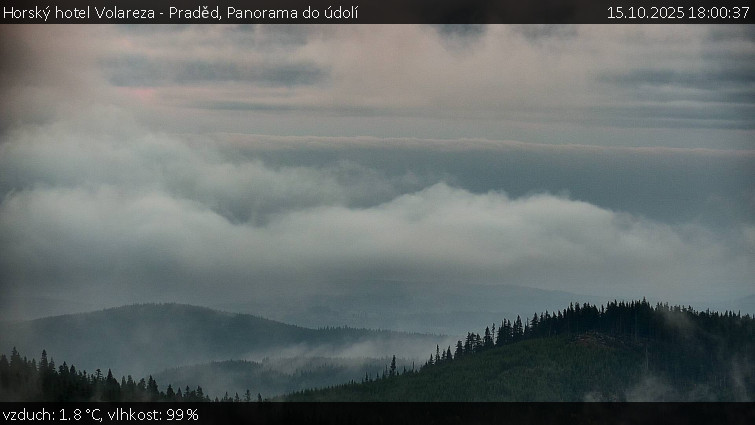 Horský hotel Volareza - Praděd - Panorama do údolí - 15.10.2025 v 18:00 Horský hotel Volareza - Praděd - Panorama do údolí - 15.10.2025 v 18:00