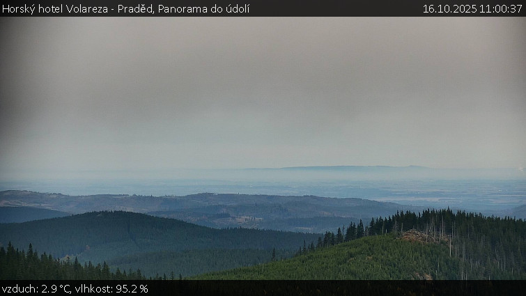 Horský hotel Volareza - Praděd - Panorama do údolí - 16.10.2025 v 11:00 Horský hotel Volareza - Praděd - Panorama do údolí - 16.10.2025 v 11:00