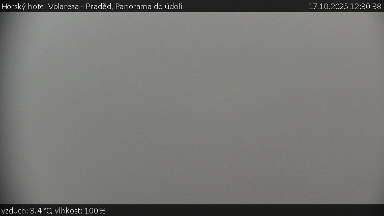 Horský hotel Volareza - Praděd - Panorama do údolí - 17.10.2025 v 12:30 Horský hotel Volareza - Praděd - Panorama do údolí - 17.10.2025 v 12:30