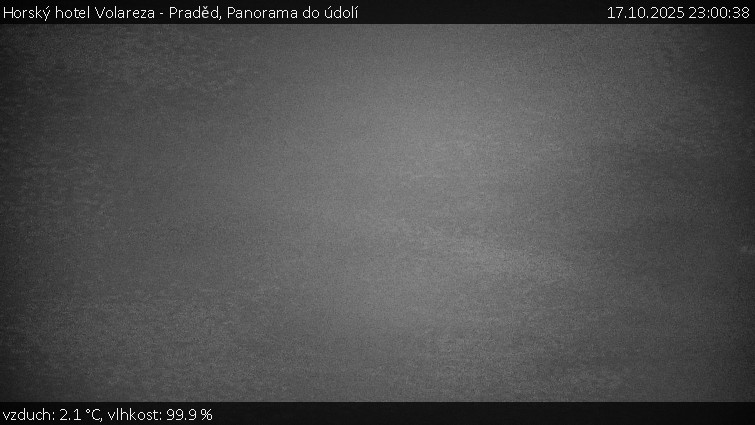 Horský hotel Volareza - Praděd - Panorama do údolí - 17.10.2025 v 23:00 Horský hotel Volareza - Praděd - Panorama do údolí - 17.10.2025 v 23:00