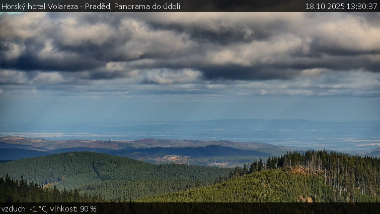 Horský hotel Volareza - Praděd - Panorama do údolí - 18.10.2025 v 13:30 Horský hotel Volareza - Praděd - Panorama do údolí - 18.10.2025 v 13:30