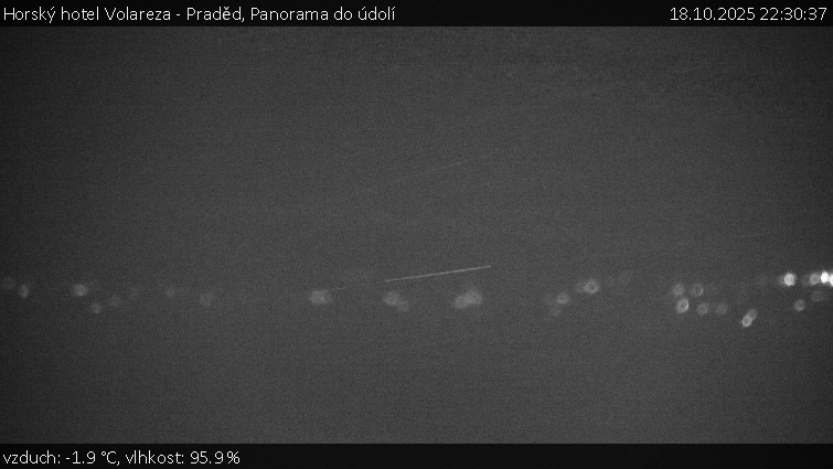Horský hotel Volareza - Praděd - Panorama do údolí - 18.10.2025 v 22:30 Horský hotel Volareza - Praděd - Panorama do údolí - 18.10.2025 v 22:30