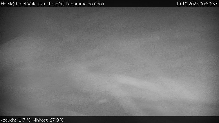 Horský hotel Volareza - Praděd - Panorama do údolí - 19.10.2025 v 00:30 Horský hotel Volareza - Praděd - Panorama do údolí - 19.10.2025 v 00:30