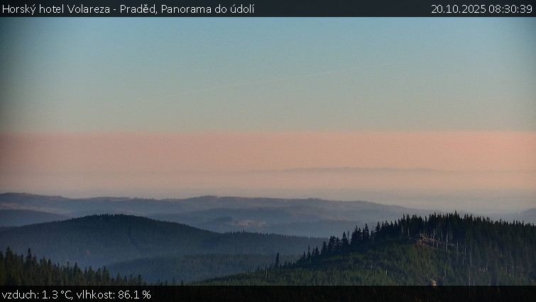 Horský hotel Volareza - Praděd - Panorama do údolí - 20.10.2025 v 08:30 Horský hotel Volareza - Praděd - Panorama do údolí - 20.10.2025 v 08:30