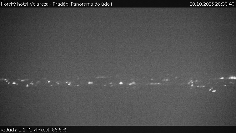 Horský hotel Volareza - Praděd - Panorama do údolí - 20.10.2025 v 20:30 Horský hotel Volareza - Praděd - Panorama do údolí - 20.10.2025 v 20:30