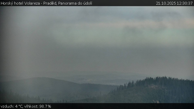 Horský hotel Volareza - Praděd - Panorama do údolí - 21.10.2025 v 12:30 Horský hotel Volareza - Praděd - Panorama do údolí - 21.10.2025 v 12:30