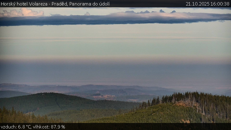 Horský hotel Volareza - Praděd - Panorama do údolí - 21.10.2025 v 16:00 Horský hotel Volareza - Praděd - Panorama do údolí - 21.10.2025 v 16:00