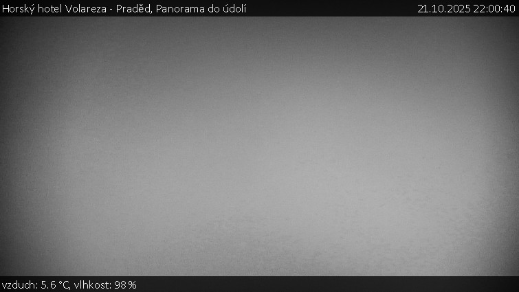 Horský hotel Volareza - Praděd - Panorama do údolí - 21.10.2025 v 22:00 Horský hotel Volareza - Praděd - Panorama do údolí - 21.10.2025 v 22:00