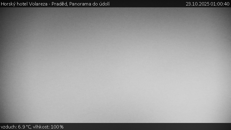 Horský hotel Volareza - Praděd - Panorama do údolí - 23.10.2025 v 01:00 Horský hotel Volareza - Praděd - Panorama do údolí - 23.10.2025 v 01:00