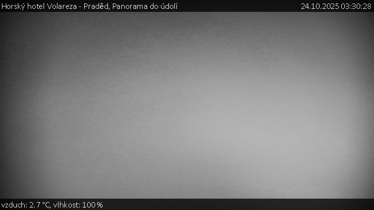 Horský hotel Volareza - Praděd - Panorama do údolí - 24.10.2025 v 03:30 Horský hotel Volareza - Praděd - Panorama do údolí - 24.10.2025 v 03:30