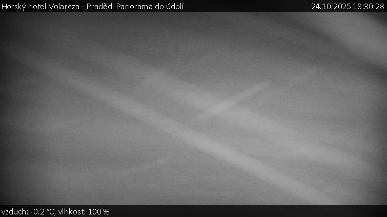 Horský hotel Volareza - Praděd - Panorama do údolí - 24.10.2025 v 18:30 Horský hotel Volareza - Praděd - Panorama do údolí - 24.10.2025 v 18:30