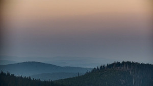 Horský hotel Volareza - Praděd - Panorama do údolí - 11.3.2026 v 17:30 Horský hotel Volareza - Praděd - Panorama do údolí - 11.3.2026 v 17:30