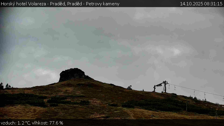 Horský hotel Volareza - Praděd - Praděd - Petrovy kameny - 14.10.2025 v 08:31 Horský hotel Volareza - Praděd - Praděd - Petrovy kameny - 14.10.2025 v 08:31