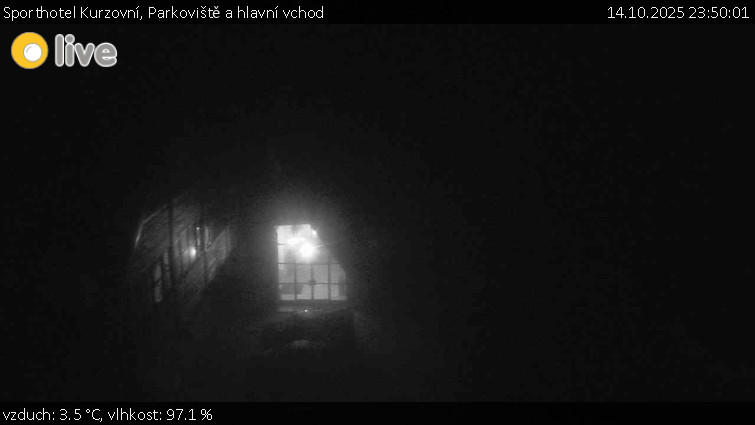 Sporthotel Kurzovní - Parkoviště a hlavní vchod - 14.10.2025 v 23:50 Sporthotel Kurzovní - Parkoviště a hlavní vchod - 14.10.2025 v 23:50