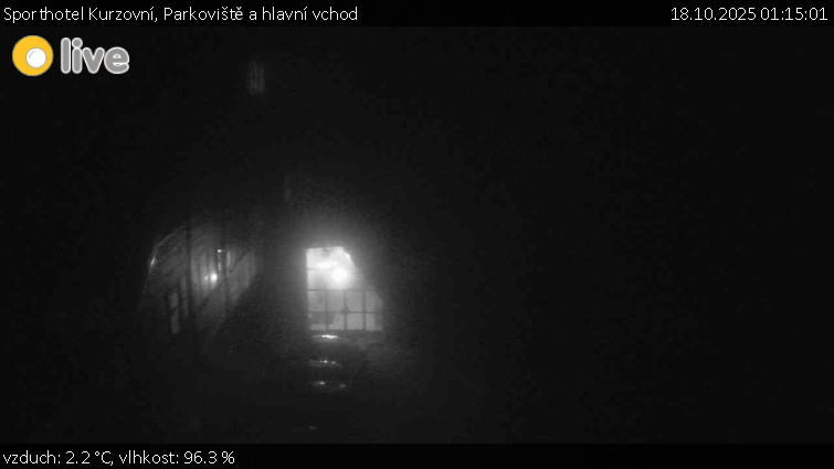 Sporthotel Kurzovní - Parkoviště a hlavní vchod - 18.10.2025 v 01:15 Sporthotel Kurzovní - Parkoviště a hlavní vchod - 18.10.2025 v 01:15