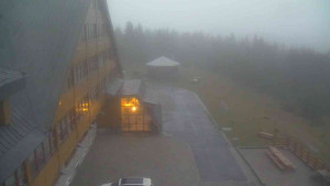 Sporthotel Kurzovní - Parkoviště a hlavní vchod - 24.10.2025 v 07:30 Sporthotel Kurzovní - Parkoviště a hlavní vchod - 24.10.2025 v 07:30