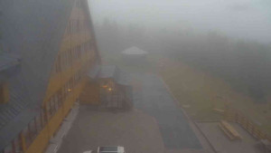 Sporthotel Kurzovní - Parkoviště a hlavní vchod - 24.10.2025 v 08:25 Sporthotel Kurzovní - Parkoviště a hlavní vchod - 24.10.2025 v 08:25