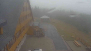 Sporthotel Kurzovní - Parkoviště a hlavní vchod - 24.10.2025 v 08:55 Sporthotel Kurzovní - Parkoviště a hlavní vchod - 24.10.2025 v 08:55
