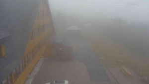 Sporthotel Kurzovní - Parkoviště a hlavní vchod - 24.10.2025 v 10:10 Sporthotel Kurzovní - Parkoviště a hlavní vchod - 24.10.2025 v 10:10
