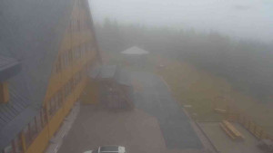 Sporthotel Kurzovní - Parkoviště a hlavní vchod - 24.10.2025 v 13:30 Sporthotel Kurzovní - Parkoviště a hlavní vchod - 24.10.2025 v 13:30
