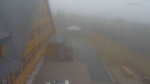 Sporthotel Kurzovní - Parkoviště a hlavní vchod - 24.10.2025 v 13:45 Sporthotel Kurzovní - Parkoviště a hlavní vchod - 24.10.2025 v 13:45