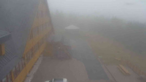 Sporthotel Kurzovní - Parkoviště a hlavní vchod - 24.10.2025 v 14:10 Sporthotel Kurzovní - Parkoviště a hlavní vchod - 24.10.2025 v 14:10